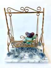 Ladda upp bild till gallerivisning, DANDELION SWING - 32,5 x 28 x 21 cm.
