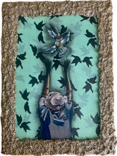 Ladda upp bild till gallerivisning, THE MOMENT THEY MATTERED - 34,5 x 25,5 cm