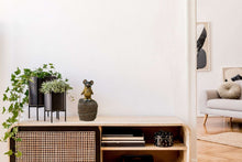 Ladda upp bild till gallerivisning, Inred ditt hem med karaktären Pipette - skulptur i blandteknik av DenART