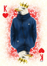 Ladda upp bild till gallerivisning, "King of Hearts" – Fine Art-tryck av Fiskmåsen Mozart som Hjärter Kung. Del av Deck of Cards-serien av Denize Artuñedo Engblom.