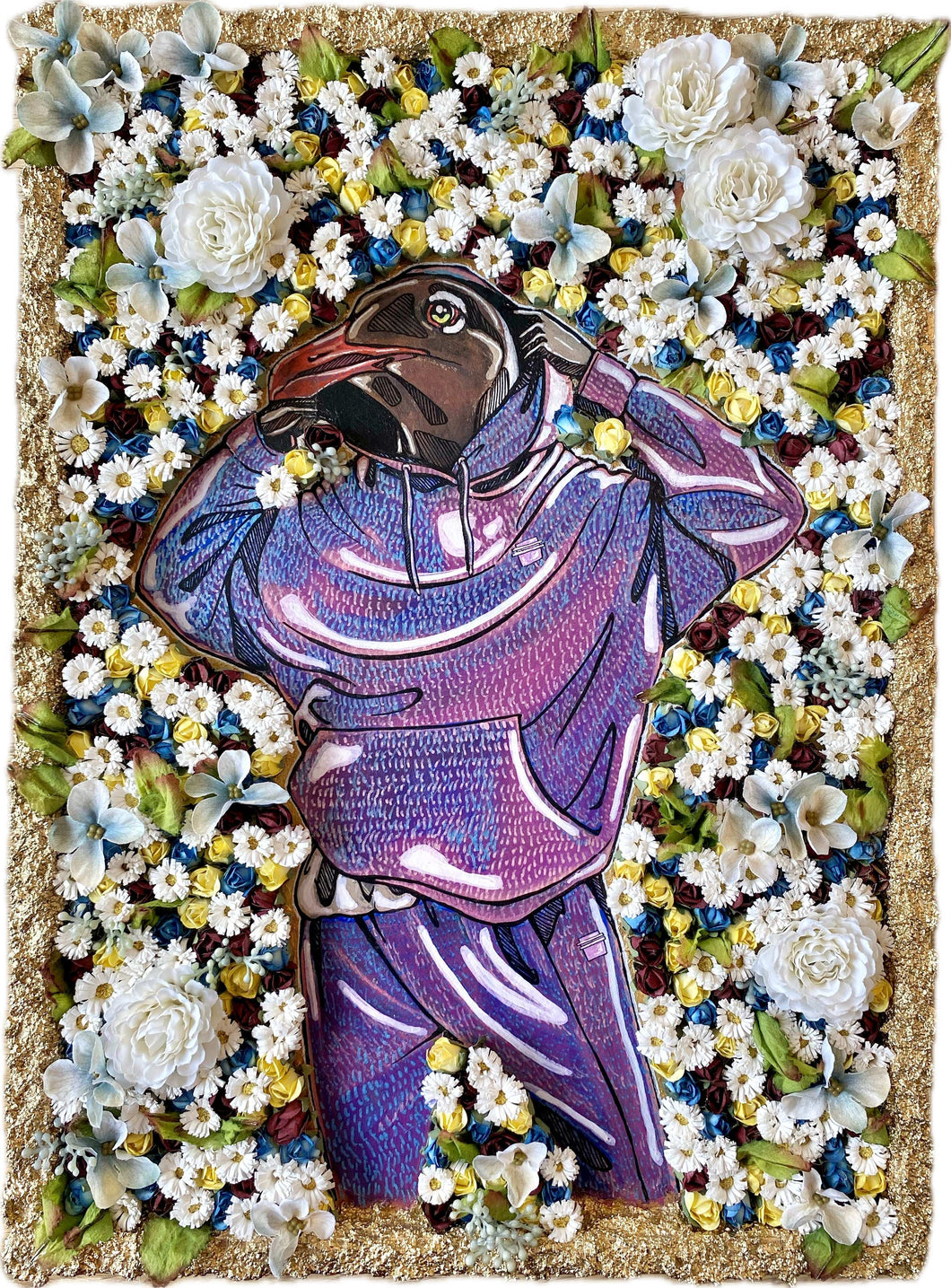 ROSEBED - ett originalverk i blandteknik med konstgjorda blommor, grovt spackel och guldspray. Av Denize Artuñedo Engblom.